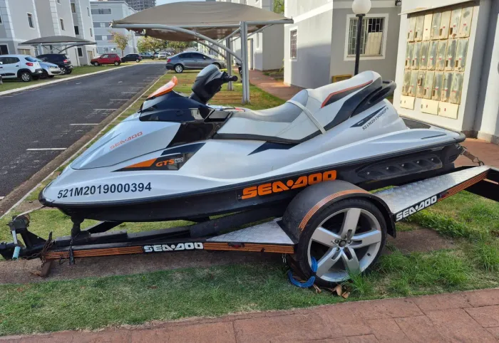 Jet Sky Sea-Doo 2011 GTS 130