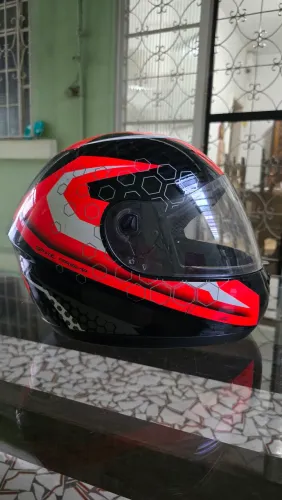 Capacete Pells - tamanho 60