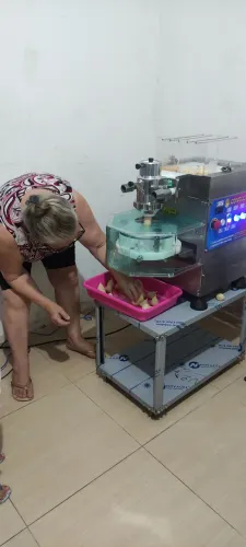 Modeladora de Salgados MAQTURBO 5.5 - AINDA COM GARANTIA DA FÁBRICA.