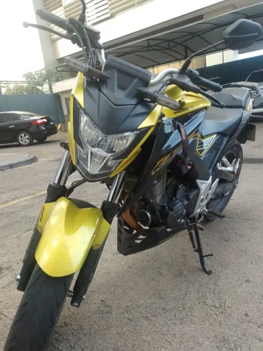 Cb 300f Twister 2024