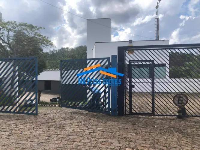 Galpão 2400m² de área construída em Cotia.