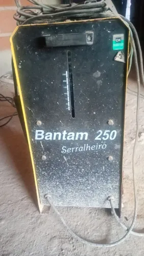 Máquina de solda Esab 250