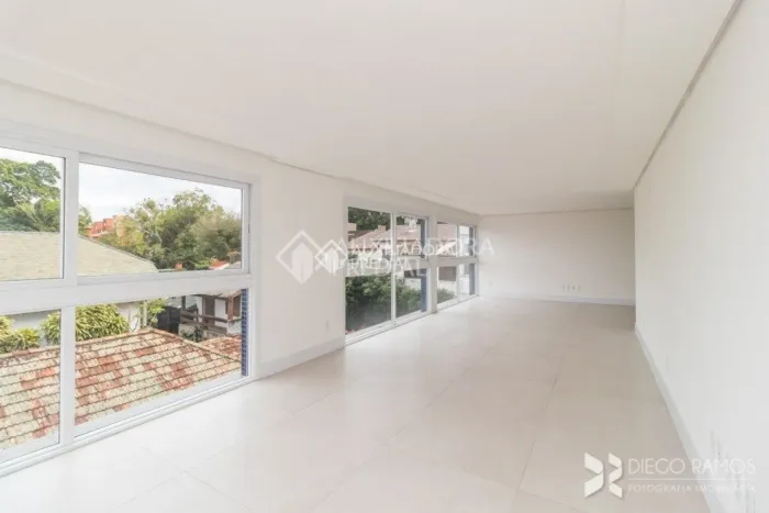 Apartamento com 3 quartos para alugar no bairro Vila Assunção