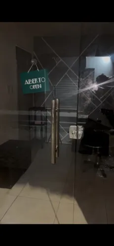 Porta de vidro 2.000$