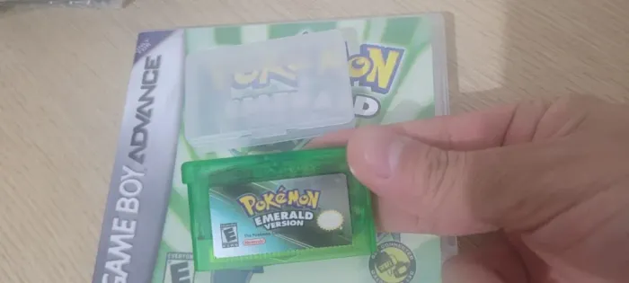 Pokemon Emerald GBA - Novo (Reprodução)