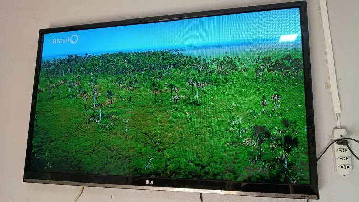 Tv LG 47 polegadas (não é Smart)