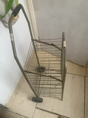 Carrinho de Feira / Compras Metálico Grande e Resistente