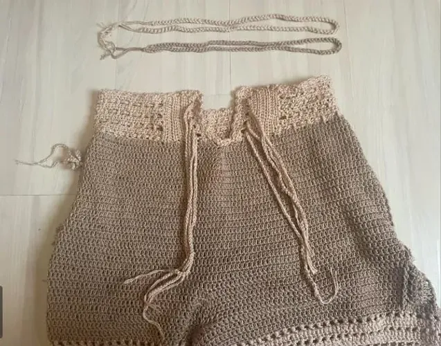 Bermuda Shorts de Crochê Feminina- Nova, Tamanho 38