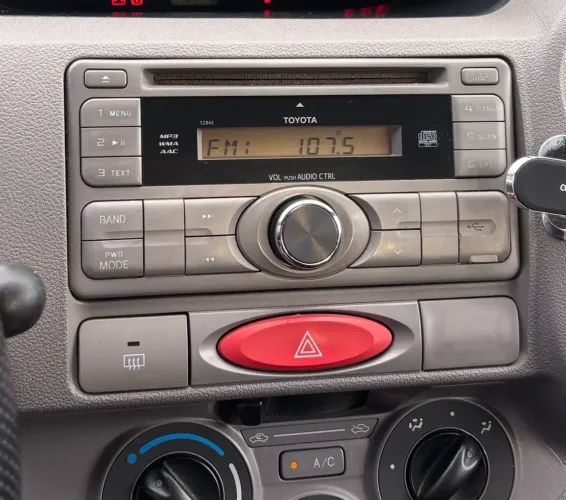 Rádio Original Toyota Etios | Funcionando | CD, USB e MP3