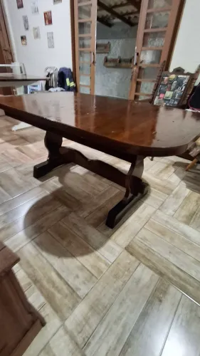 Pes de mesa em madeira nobre para mesa de 6 lugares