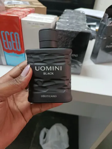 Vendo Perfume UOMINI BLACK O Boticário Novo