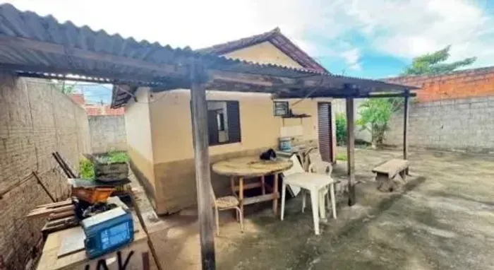 CASA DISPONÍVEL NA ÁGUAS LINDAS 