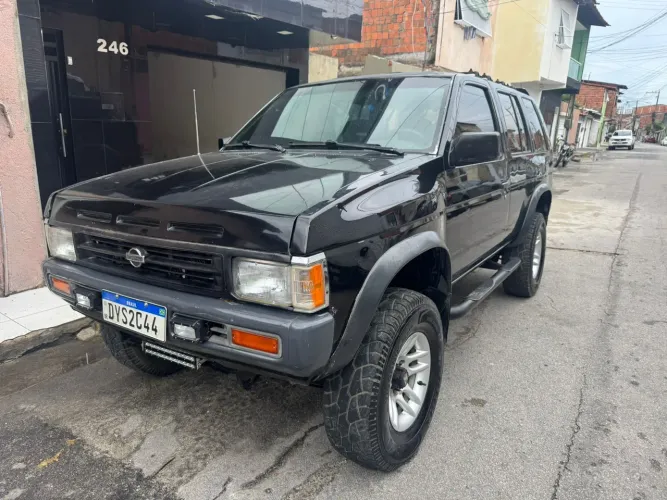 Nissan Pathfinder XE 4X4 2015