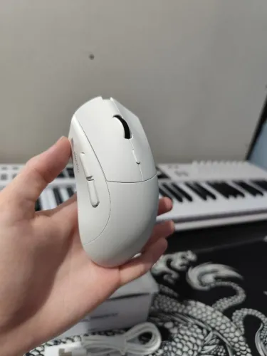 Mouse Gamer RS7 Branco - NOVO