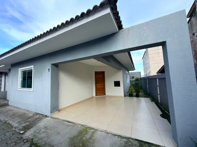 Casa de aluguel anual nos ingleses 