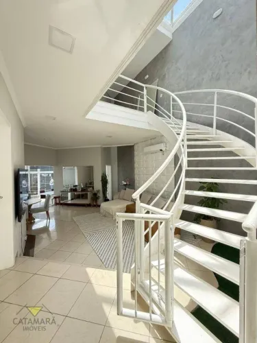 Casa com 3 dormitórios para alugar, 315 m² por R$ 10.100,00/mês - Aruã Ecopark Lagos - Mog