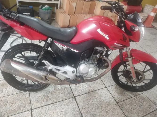 Troco por celta e Fiat uno