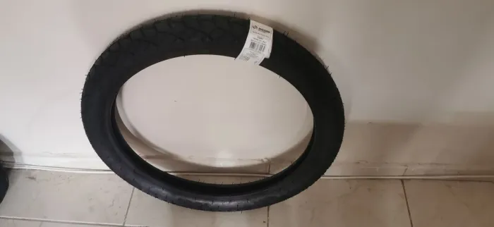 Pneus novo, nunca usado 
