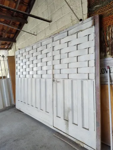 Portão de aço chapa lambri para garagem 