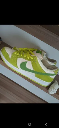 NIKE DUNK SB