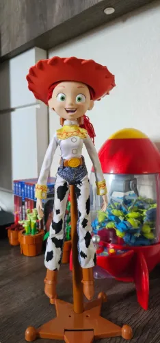 Toy Story - Jessie Mattel - corpo estilo Barbie