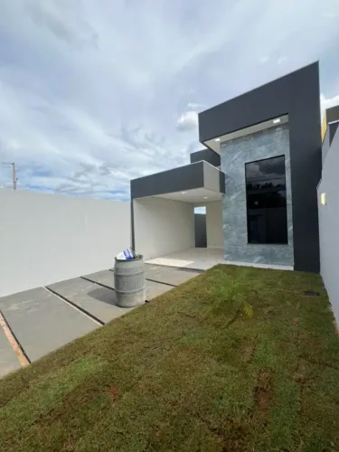 ESSA IMPECÁVEL CASA!!! Casa nova 3/4 proximidade do Comper, prefeitura, alzira santana e