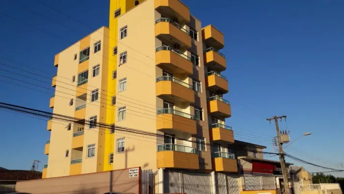 Apartamento na cobertura com 2 quartos ? Centro de Palhoça