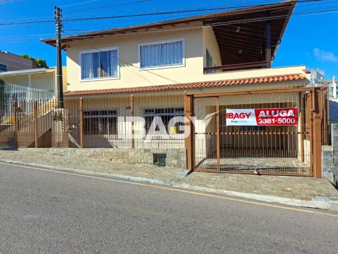 Excelente Casa 4 dormitório(s) em Bela Vista - São José