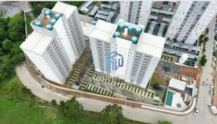 Apartamento com 2 dormitórios à venda, 48 m² por R$ 299.900 - Jardim São Carlos - Sorocaba