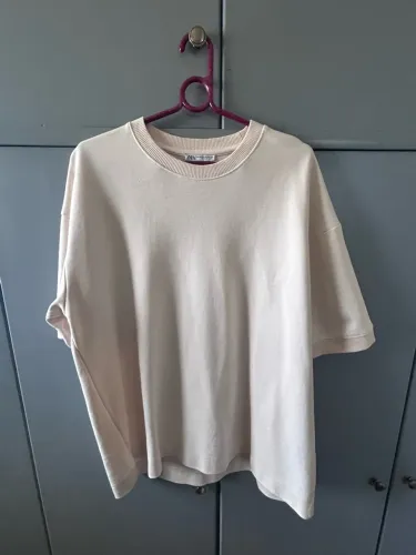 Camiseta Zara Oversized Off White