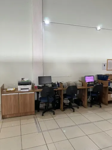   Mesa Estação de Trabalho / guichê 