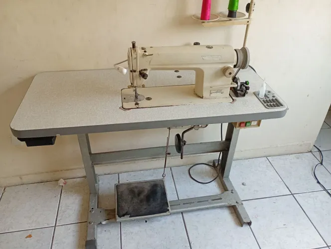 Máquina de costura Reta industrial 800 pra sair hoje