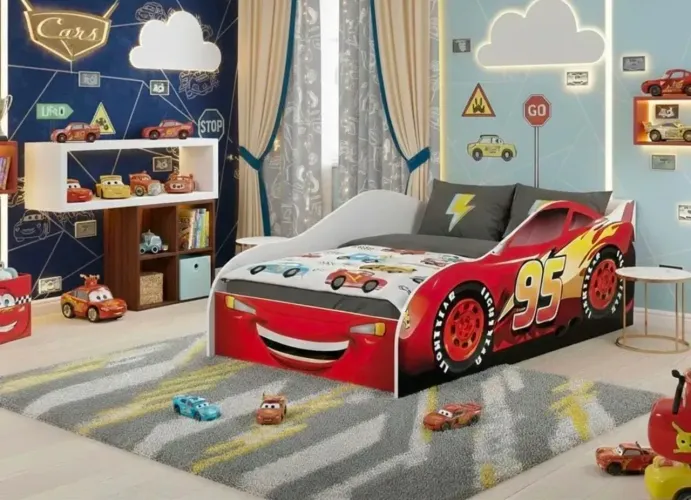 CAMA INFANTIL CARROS 96 COM COLCHÃO