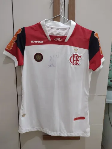 Camisa Flamengo 2011 Baby Look #10 Ronaldinho - autografada pelo Petkovic