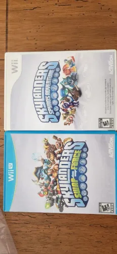 Skylanders spyro adventures e swap force.