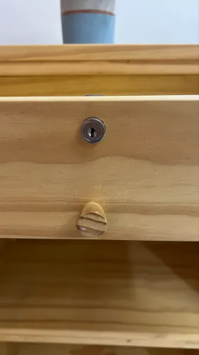 Lindo e conservado balcão para atendimento ao Cliente