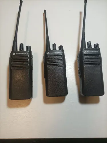 Rádio Motorola DEP 250-B1 UHF