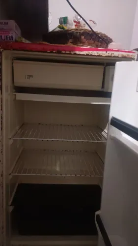 Frigobar quebra galho no valor de 200
