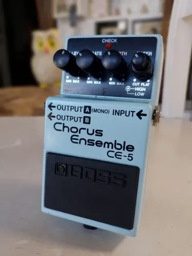 Pedal Chorus Ensemble CE 5