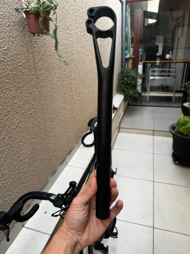 Canote de selim de carbono Elita One