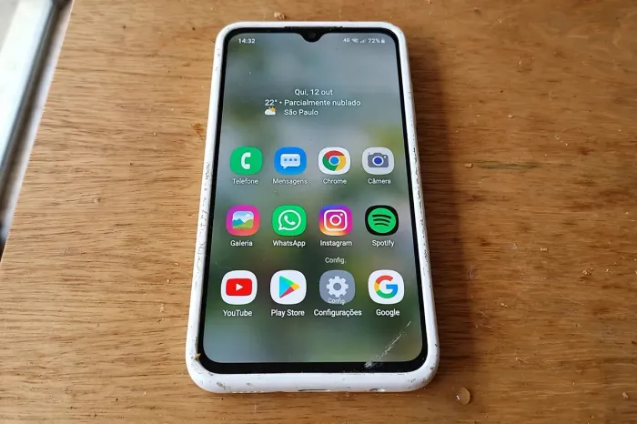 Samsung Galaxy A13 128GB Branco - Tela Trincada mas Funcionando 100%<br>