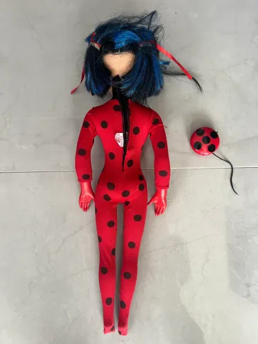Boneca ladybug 