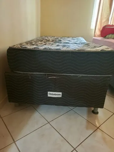 Cama de solteiro 
