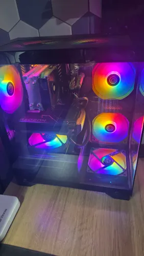 ? PC GAMER RYZEN 5 5600GT + RX 7600 8GB | GABINETE AQUÁRIO COM 7 FANS RGB ?