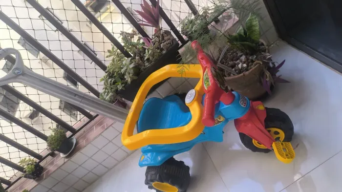 Carrinho tico tico ótimo estado 