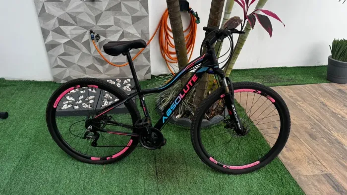 Bicicleta Absolute Aro 29 - Freio a Disco, Suspensão e Marchas