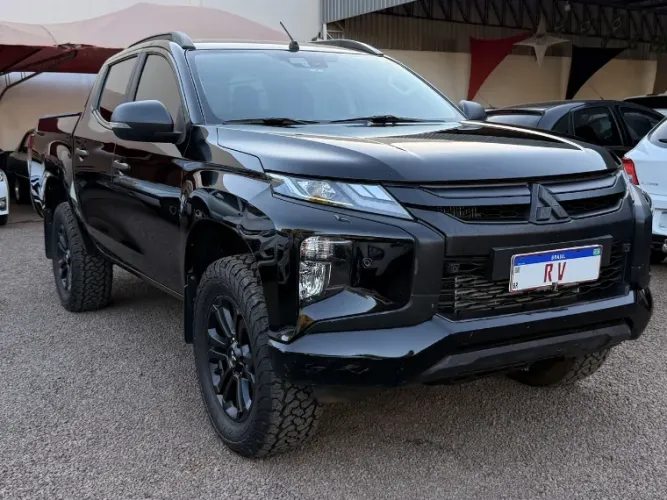 Mitsubishi L200 Triton Sport HPE-S 2.4 CD Dies. AUT 2022