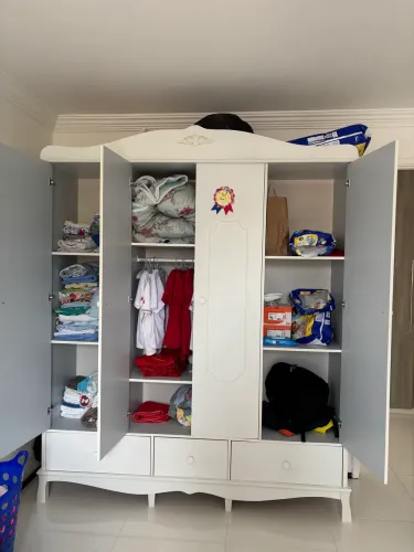 Vendo guarda roupa 