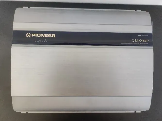 Amplificador Pioneer GM-X802