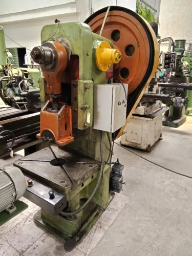 Prensa Harlo 40 Ton. Trif 220/380 / -- 90089